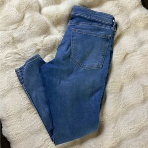 Old Navy Petite Rockstar Jeans Size 12